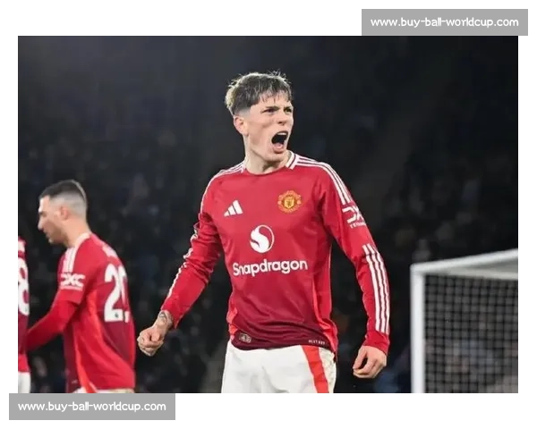 罗马诺确认加纳乔离队！曼联天才铁心留英超复仇新帅