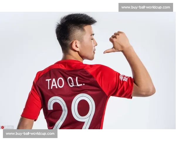 武磊 1000 万欧领跑中国球员历史身价榜，王钰栋并列第七创纪录