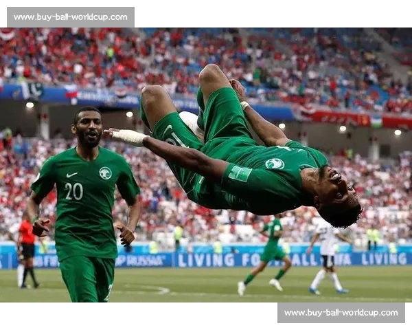 达瓦萨里亮剑：新月绝非观光客，剑指世俱杯 16 强