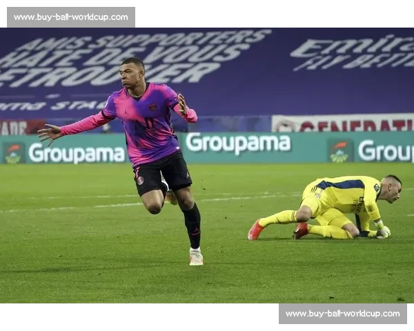 巴尔科拉百场里程碑之夜：巴黎激活 “无敌模式”，胜利如潮水般涌来