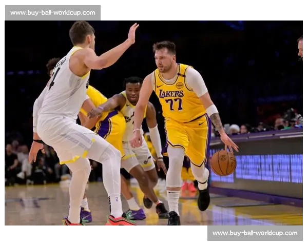 顶薪拒降!詹姆斯铁心离队,湖人重建东契奇时代开启 顶薪拒降!詹姆斯铁心离队,湖人重建东契奇时代开启