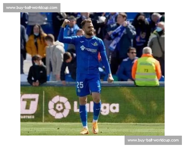 科贝名嘴三问皇马：阵容调整暗藏哪些战术密码？